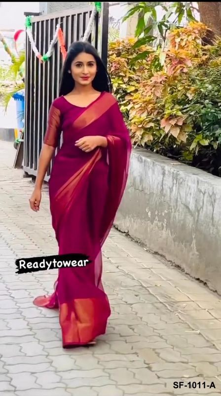 Quick, Chic, and Timeless: 1-Min Saree Revolution